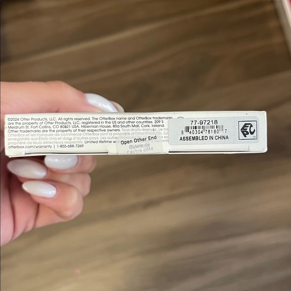 NIB OtterBox Defender Pro iPhone 16 Pro Max Case - Light Blue - Picture 6 of 6